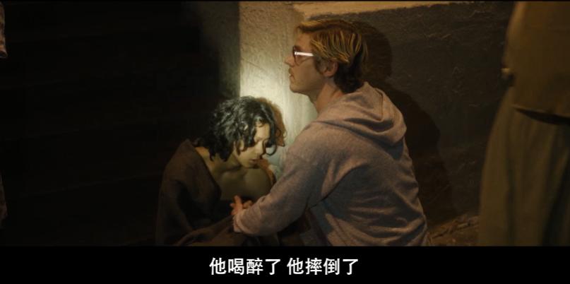 31年作品从未断过,这影史第一丑闻终于公开,满屏血色根本不敢看