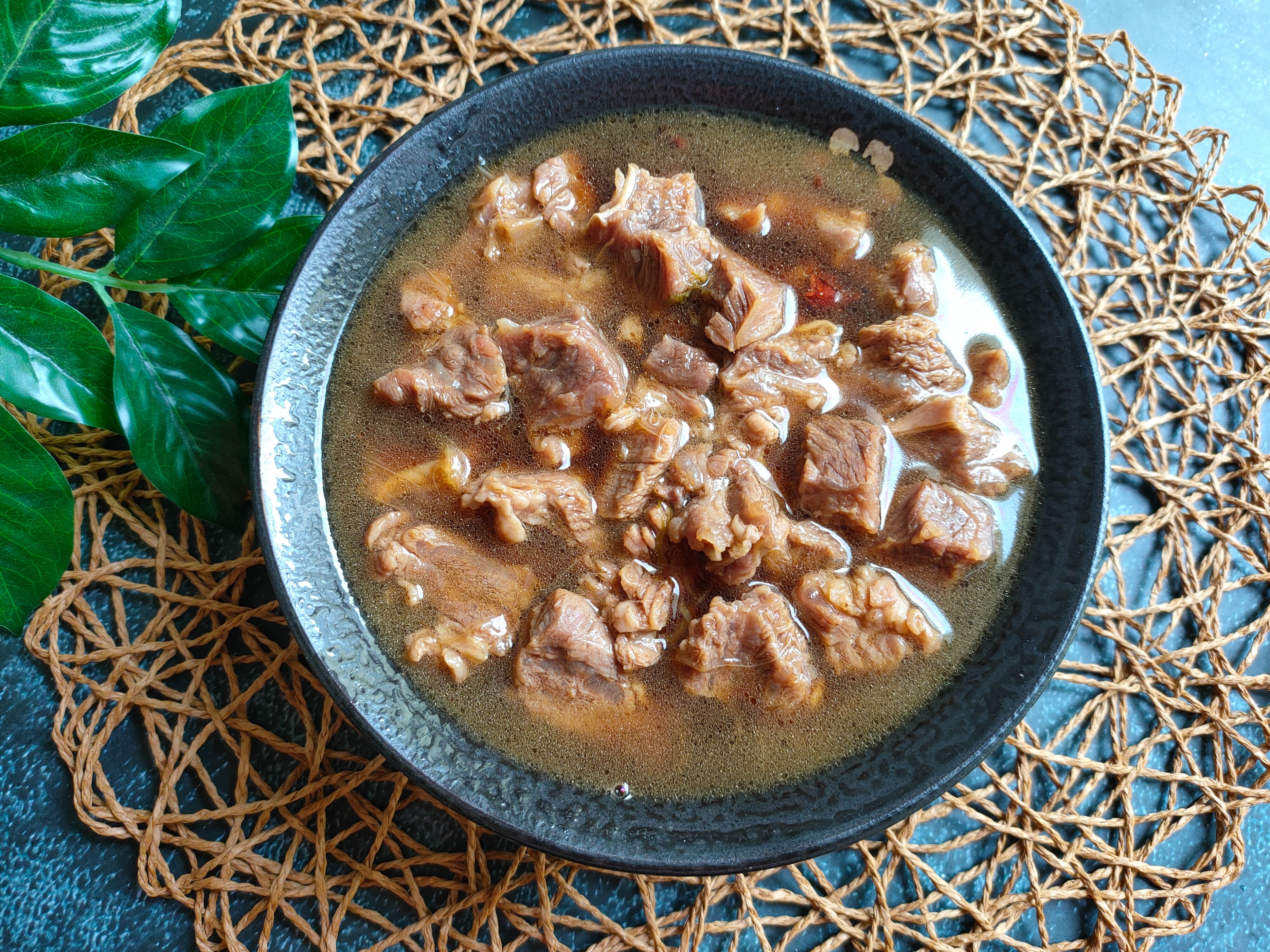 家常炖牛肉做法牛肉加一物软烂,高压锅炖牛肉多长时间牛肉软烂呢