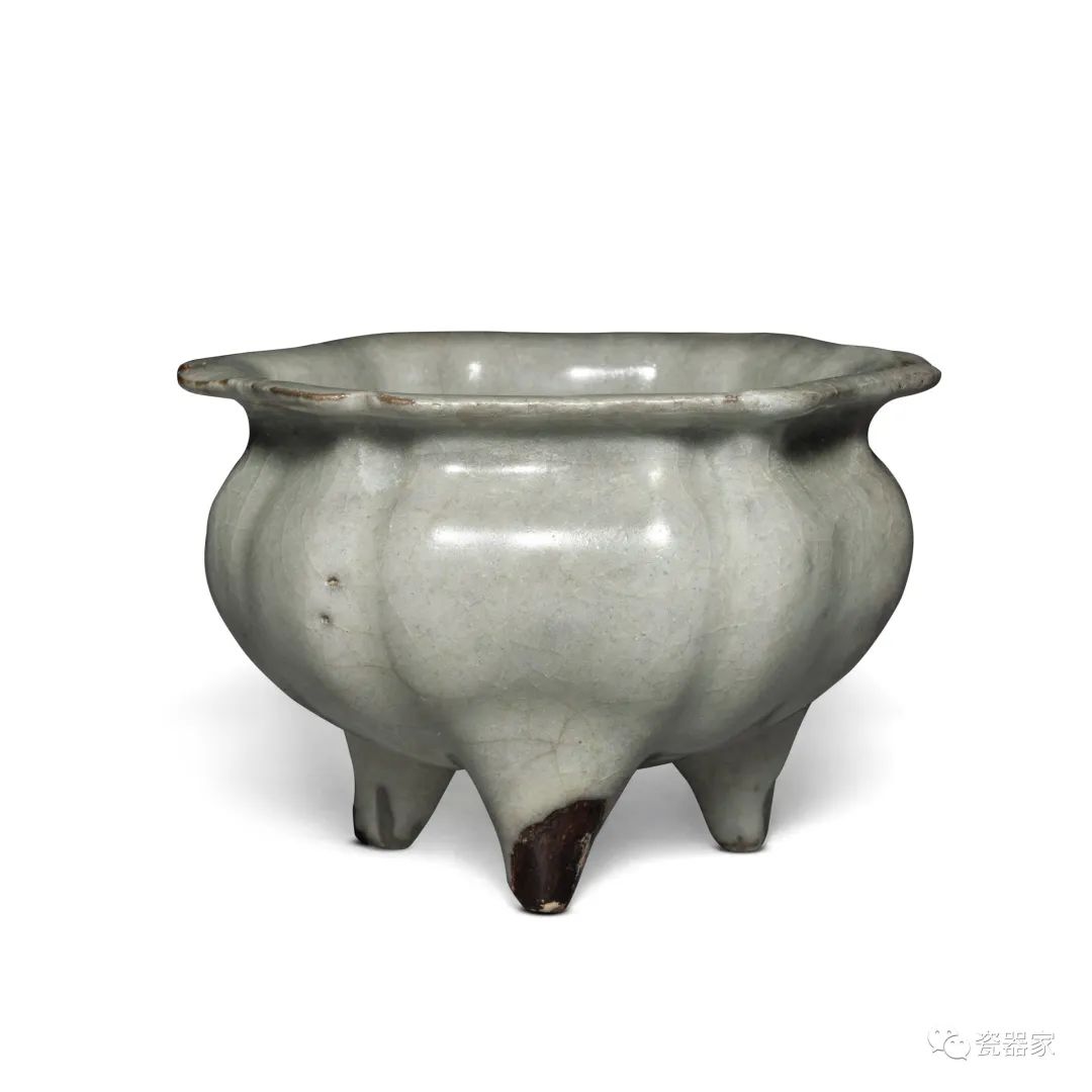 苏富比瓷器秋拍 (苏富比19年香港瓷器春拍)