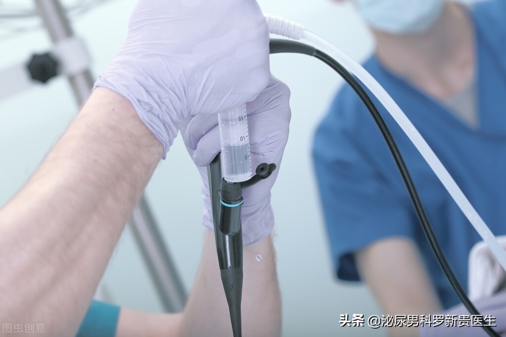 出现血尿有什么解决方法,什么是血尿引起血尿的原因是什么