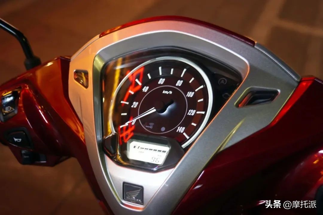 本田lead125新老款区别,本田lead125到底值不值得入手