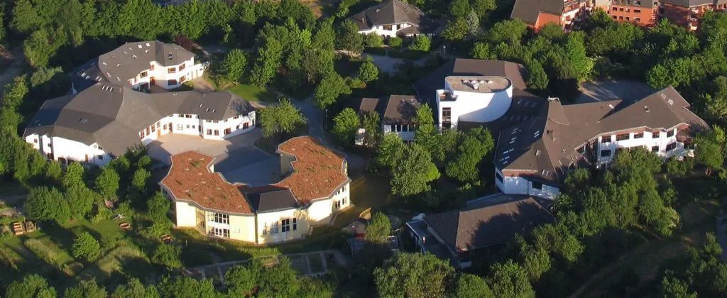 有关对华德福评价的视频,对华德福的评价