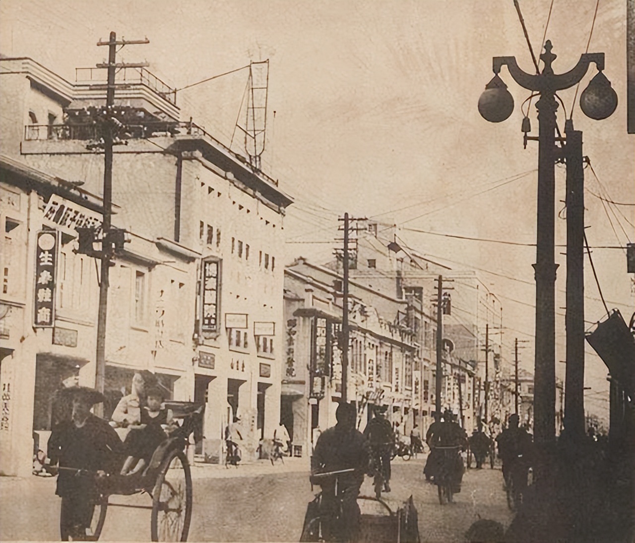 台湾作家龙应台:为港独暴徒洗地,选择性失明暴露了多少虚伪