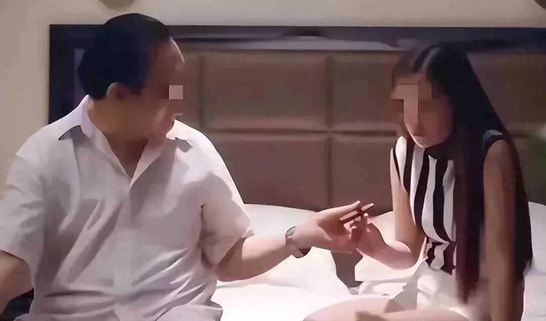 杨幂采访揭露娱乐圈潜规则,杨幂大胆揭露娱乐圈潜规则