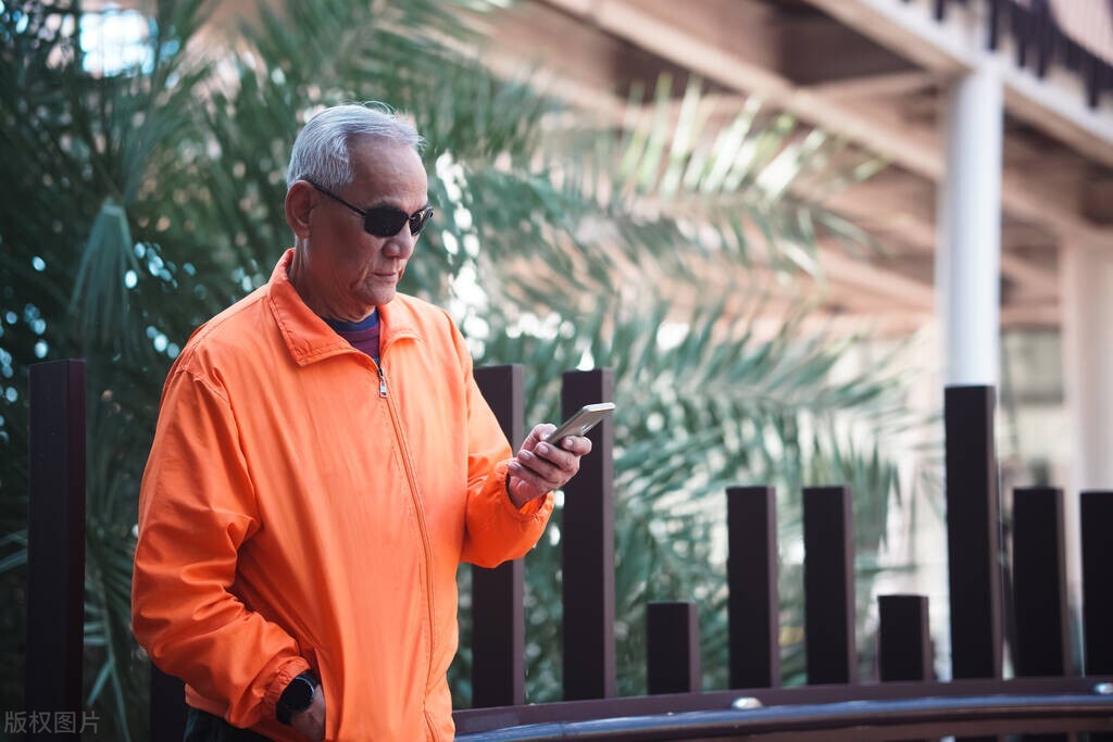 药贩子骗老人救命钱,药贩子卖假药坑老人