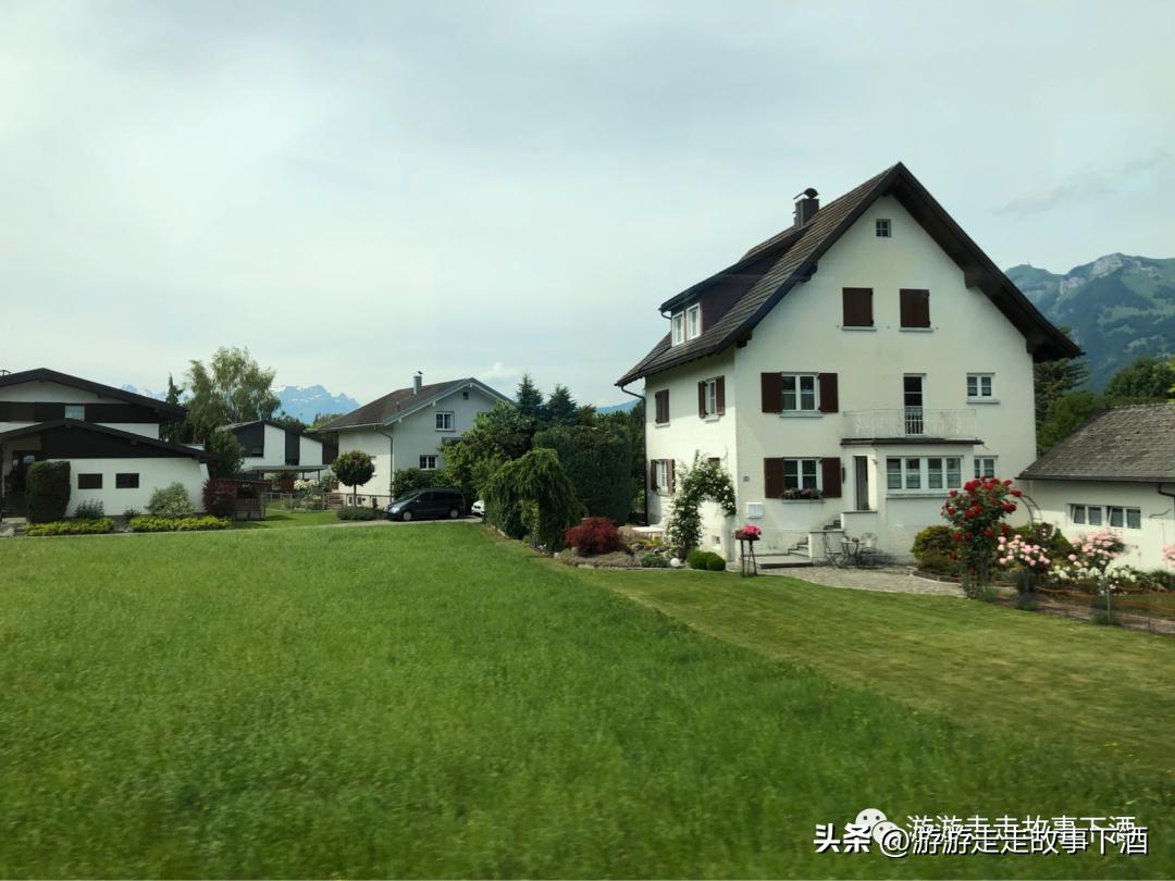 欧洲瑞士旅游线路,卢塞恩金色山口观光火车