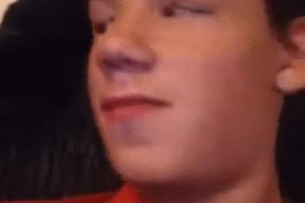 为啥猫咪老用尾巴扇我是不耐烦吗,猫咪一直扇尾巴