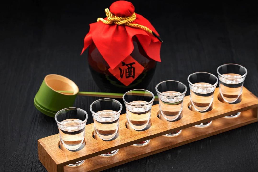 牛栏山二锅头红星二锅头哪个更早,红星二锅头和牛栏山二锅头