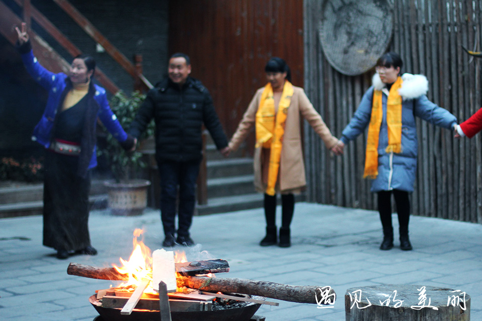 如果一生只去一个古城,一生去一次九寨沟