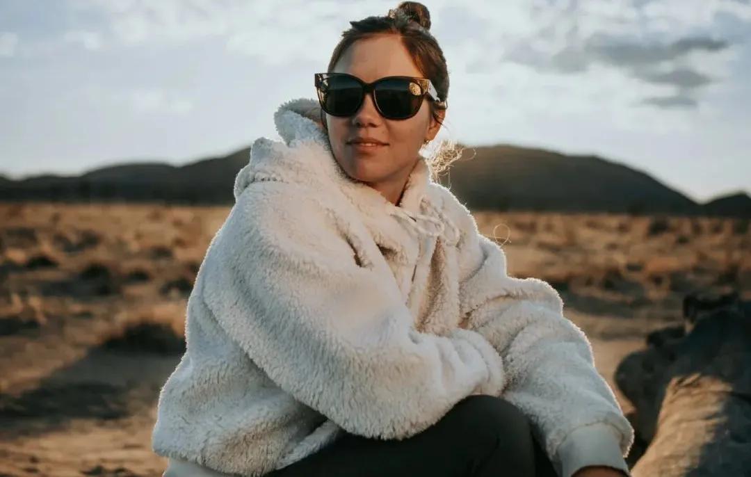 坐车闻汽油味晕车怎么办,闻着车里的味道晕车可以学开车吗