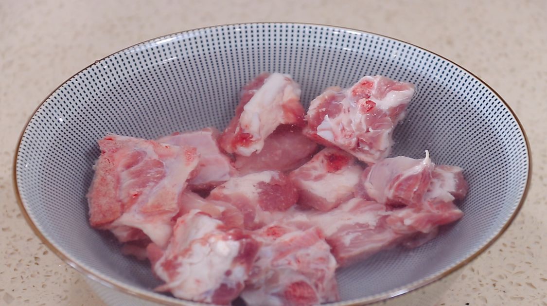 天气太冷了不想做饭,冷菜版糖醋排骨应该不需要加热吧