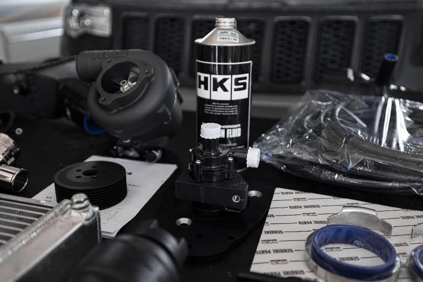 大切诺基跑318第一视角,大切诺基能跑318吗