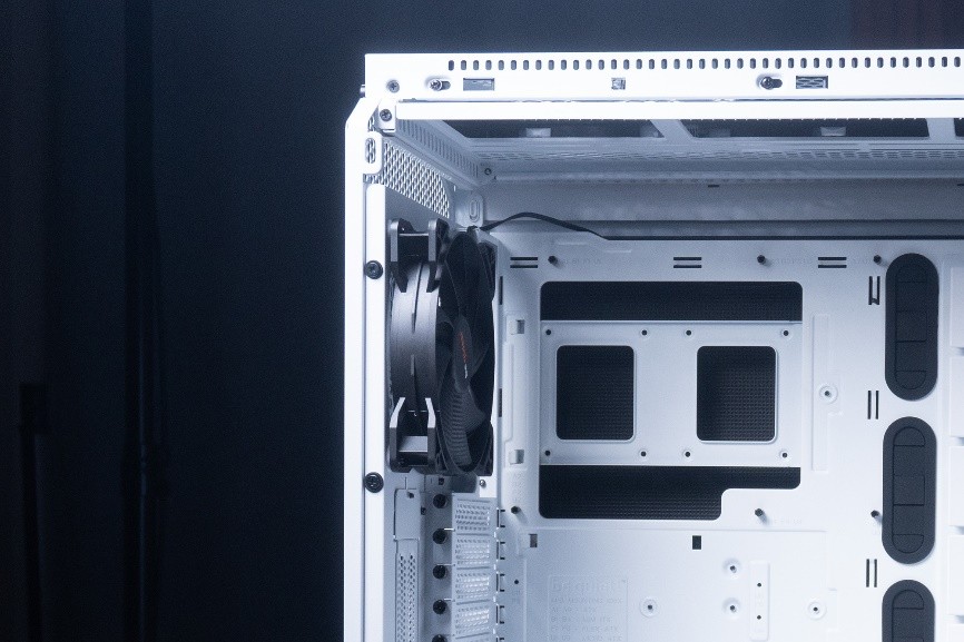 新风扇就是好，德静界Lightwingswhite，白色RGB秀起来