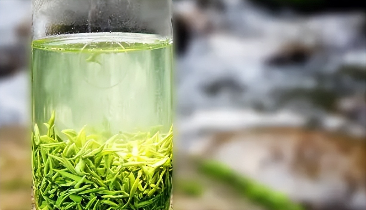 茶叶是越贵越好吗?老茶农:别乱说,只要满足这3点,都是天然好茶