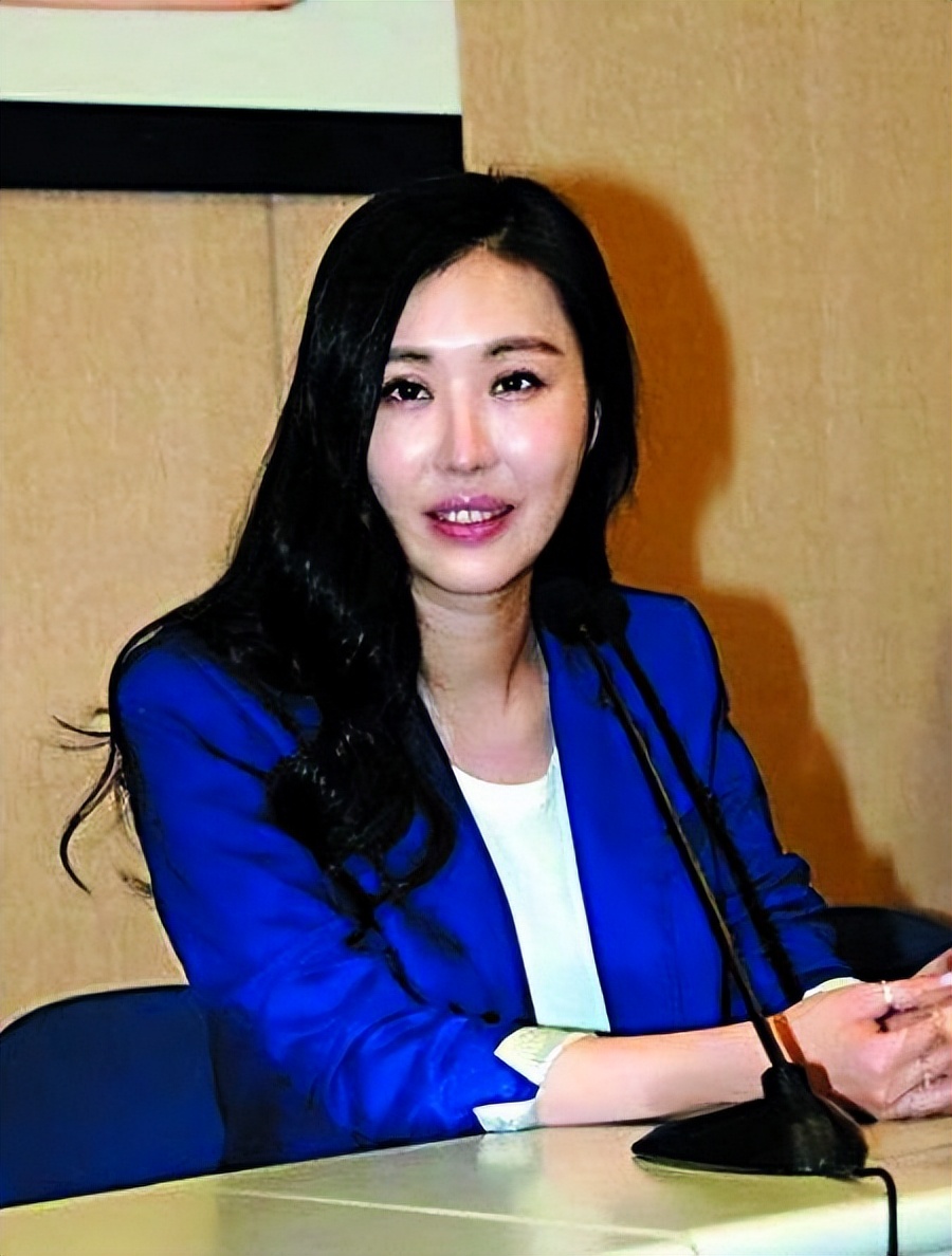 田朴珺与王石婚姻,田朴珺与王石现状