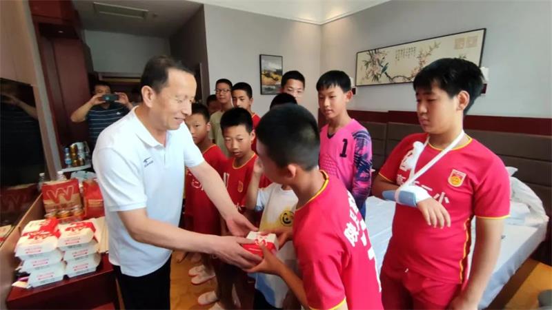 宝鸡高新十小乙组足球比赛,宝鸡二小学校足球比赛