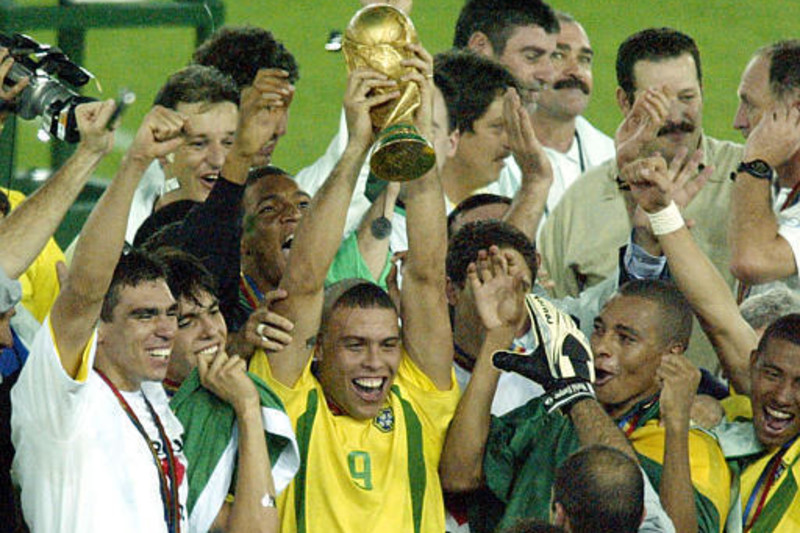 历史上世界杯排名最大的两支球队,世界杯历史上的三大冷门球队排名