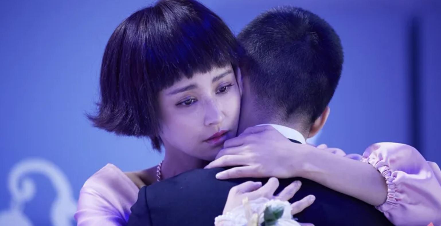 素颜是灾难，化妆是整容，这9位女明星的真实颜值，前后反差巨大