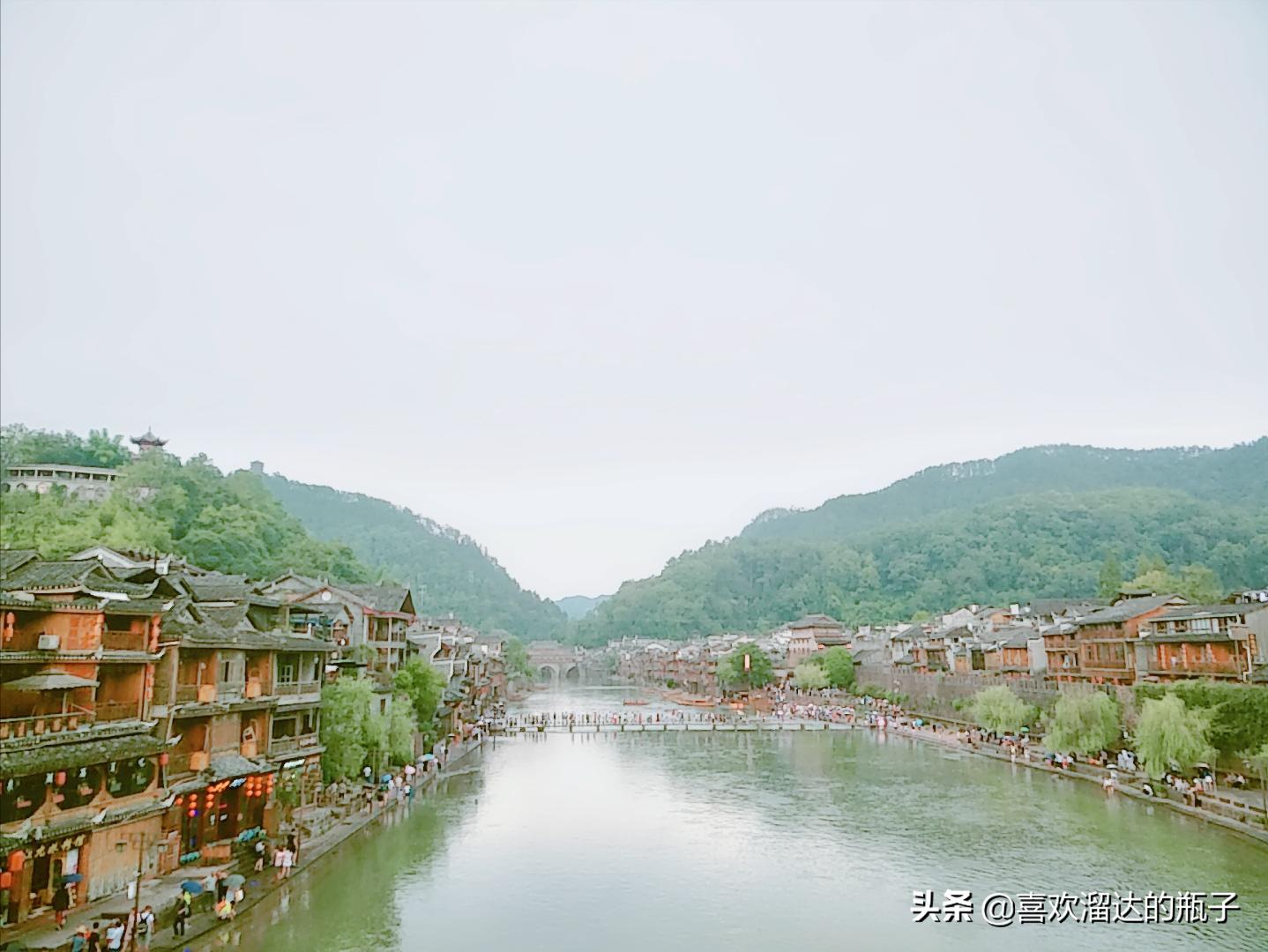 凤凰古城晚上被搭讪,去凤凰古城被搭讪