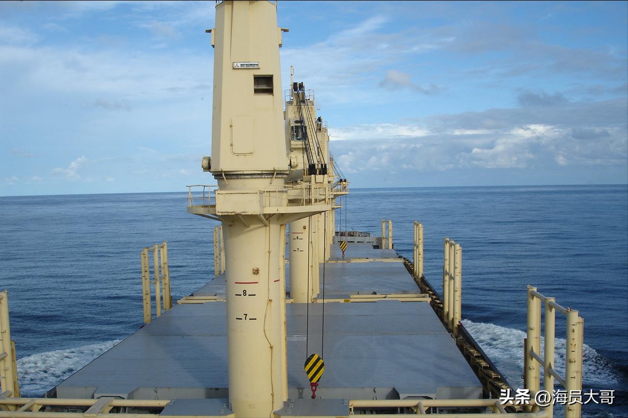 第15章：船终于回国，船员下地目的明确，而我却有大发现