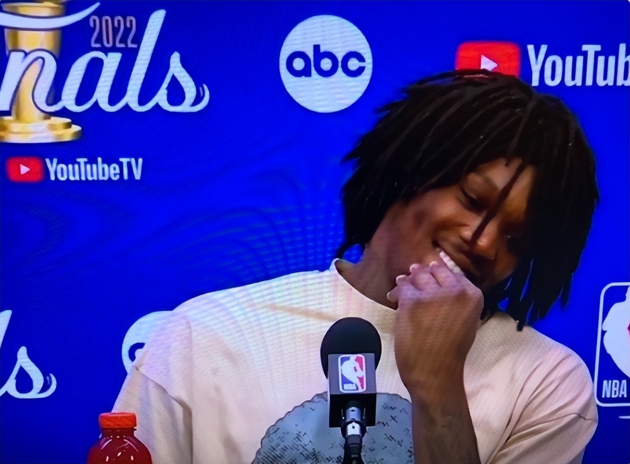 霍福德盛赞勇士塔图姆,塔图姆在勇士集锦