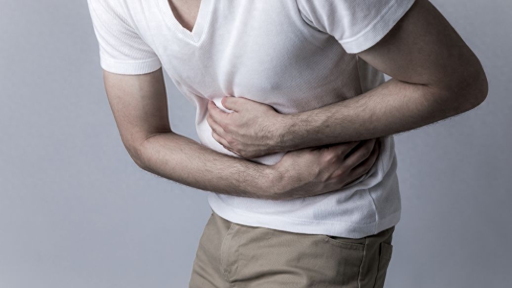 辽宁驾校女教练猥亵男生，致其*体下**受伤！