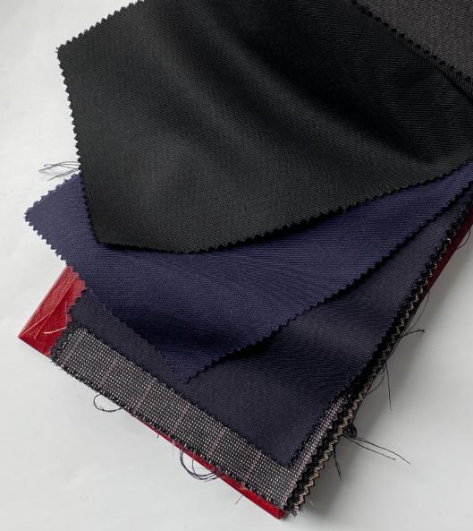 济南西装职业装定制,新款职场西装定制公司