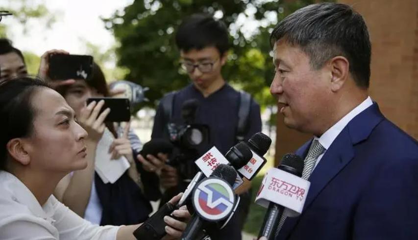 共犯的处罚根据共犯独立性,比较共犯从属理论和共犯独立理论