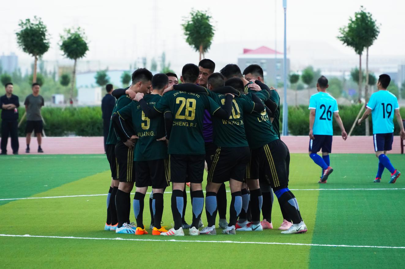 奔跑吧战士,绿茵场上尽情奔跑感受比赛的快乐