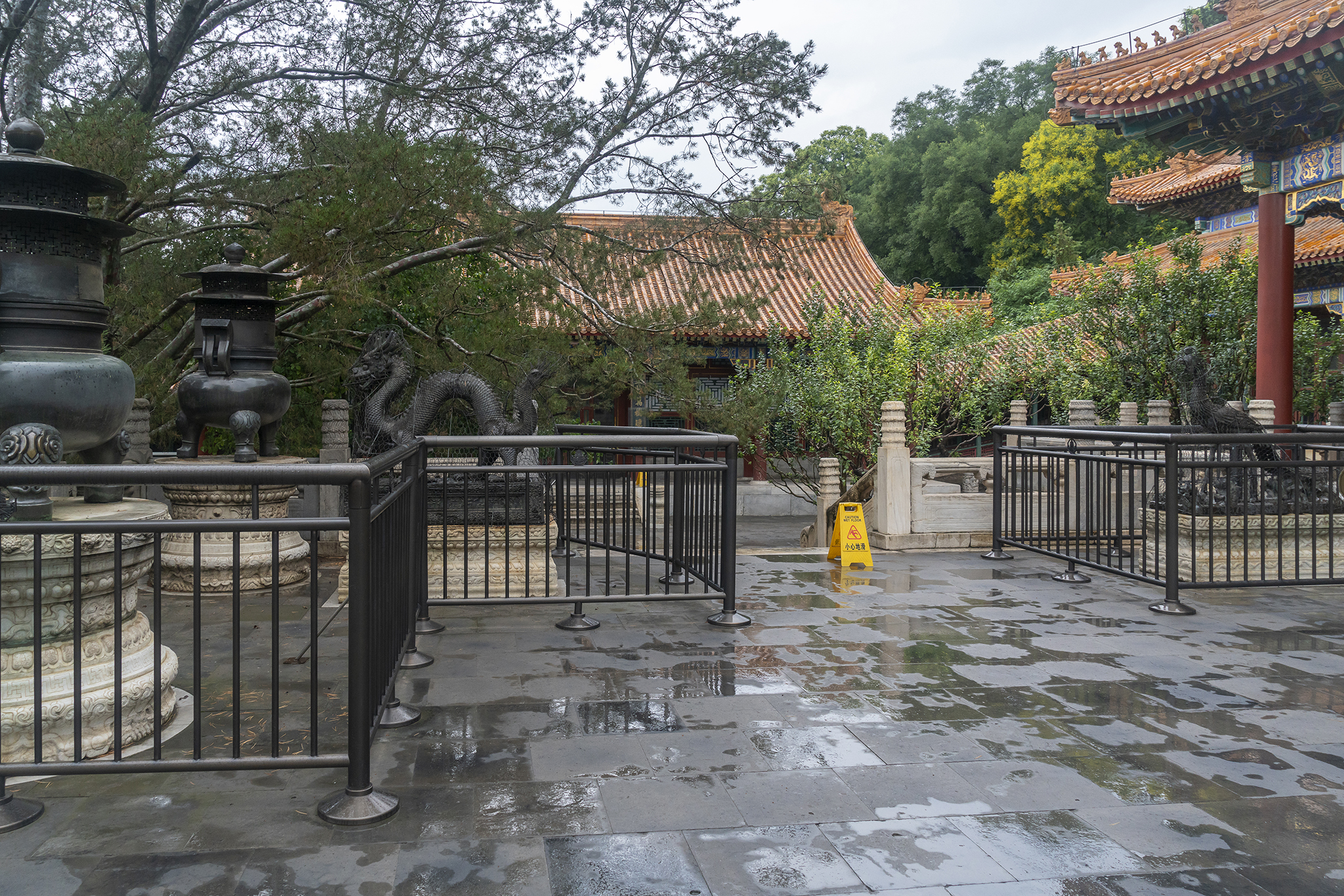 漫步北京颐和园,走颐和园长廊寓意