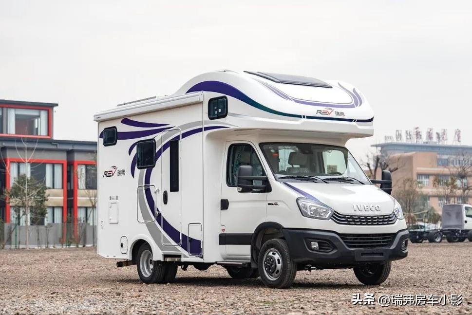 瑞弗v800房车二手,瑞弗v800房车双拓展多少钱一台