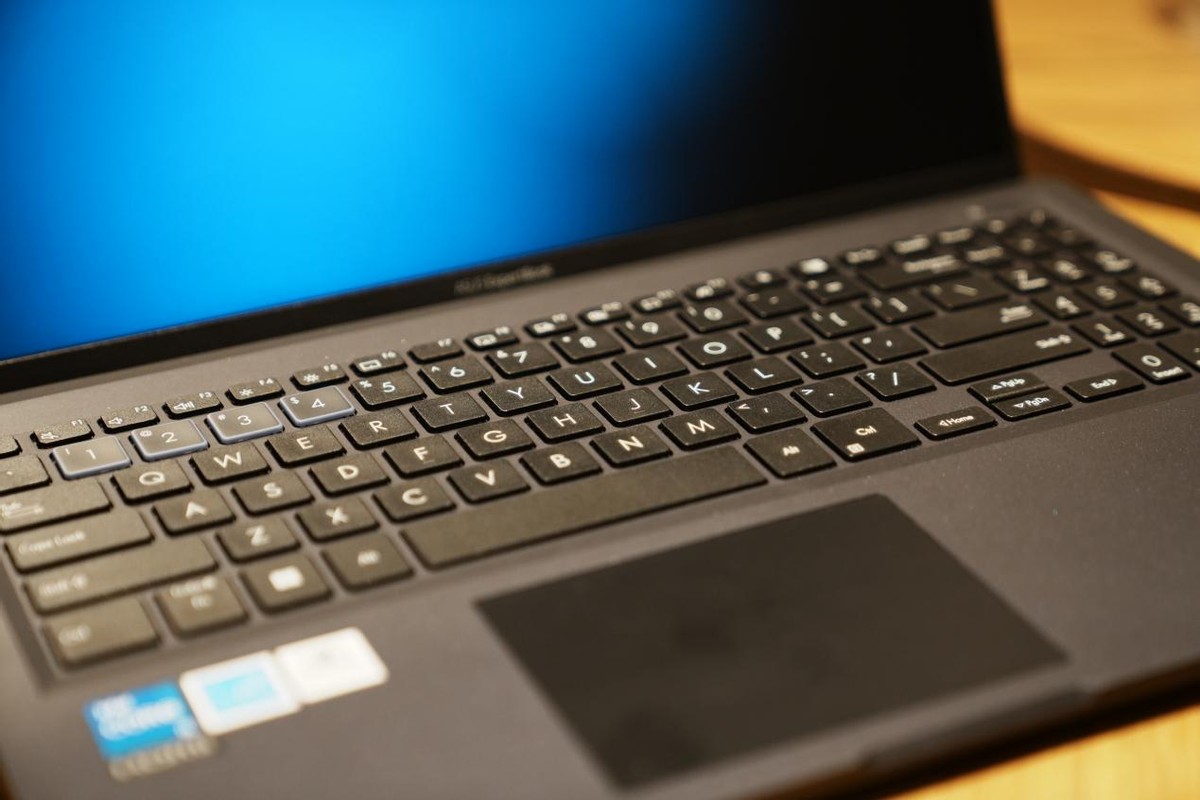 华硕破晓air13代酷睿,华硕笔记本破晓pro14是入门级吗