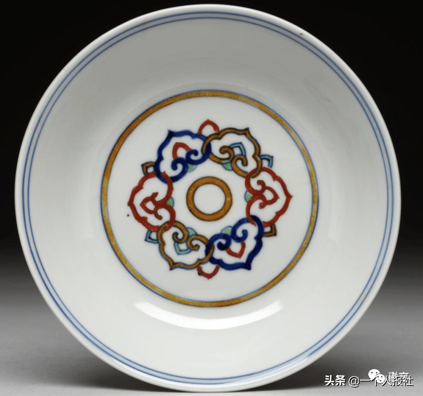 瓷中臻品景德镇,斗彩瓷的历史记录