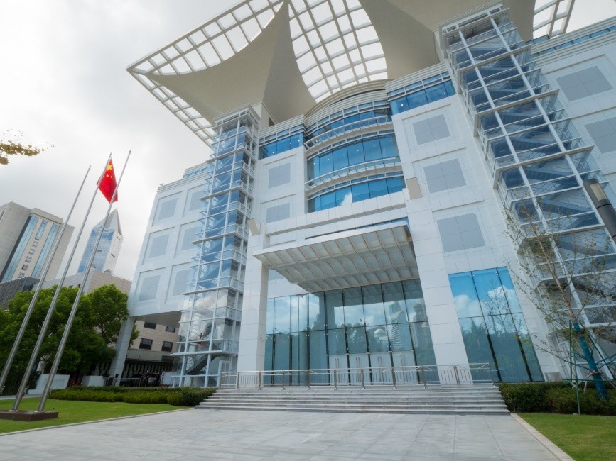 支持0.23米近摄!5千元的大三元松下H-E08018评测