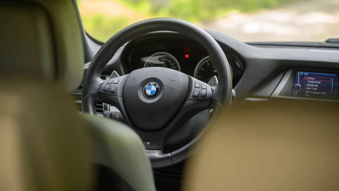 “可爱”又“环保”！诺粉入手4.4TV8宝马X5M