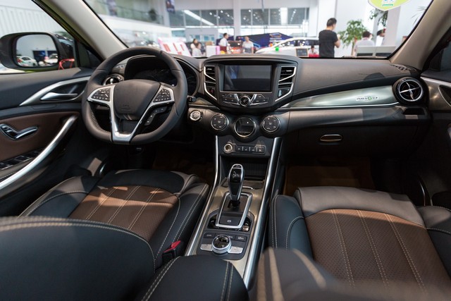 给爱车保养正确流程分享来看,很多人不知道自己的爱车怎么保养