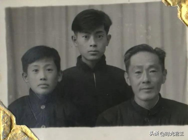 两张照片，关于衣服的“喜与悲”