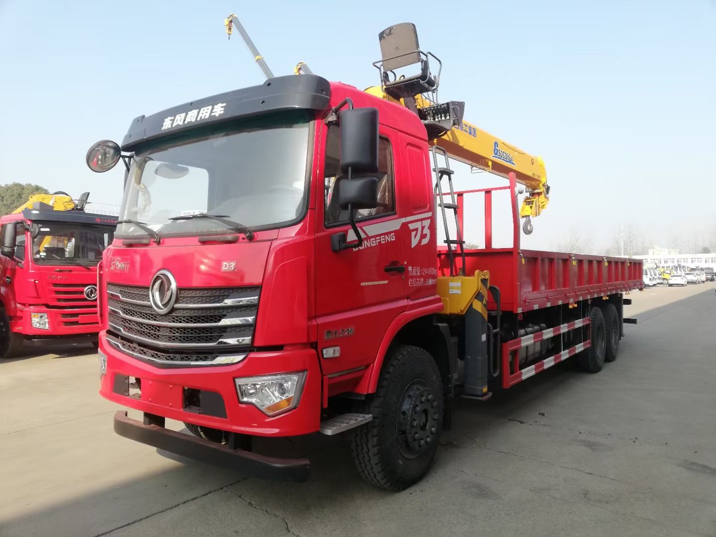 正规的随车吊厂家汽车起重机生产商在哪里？