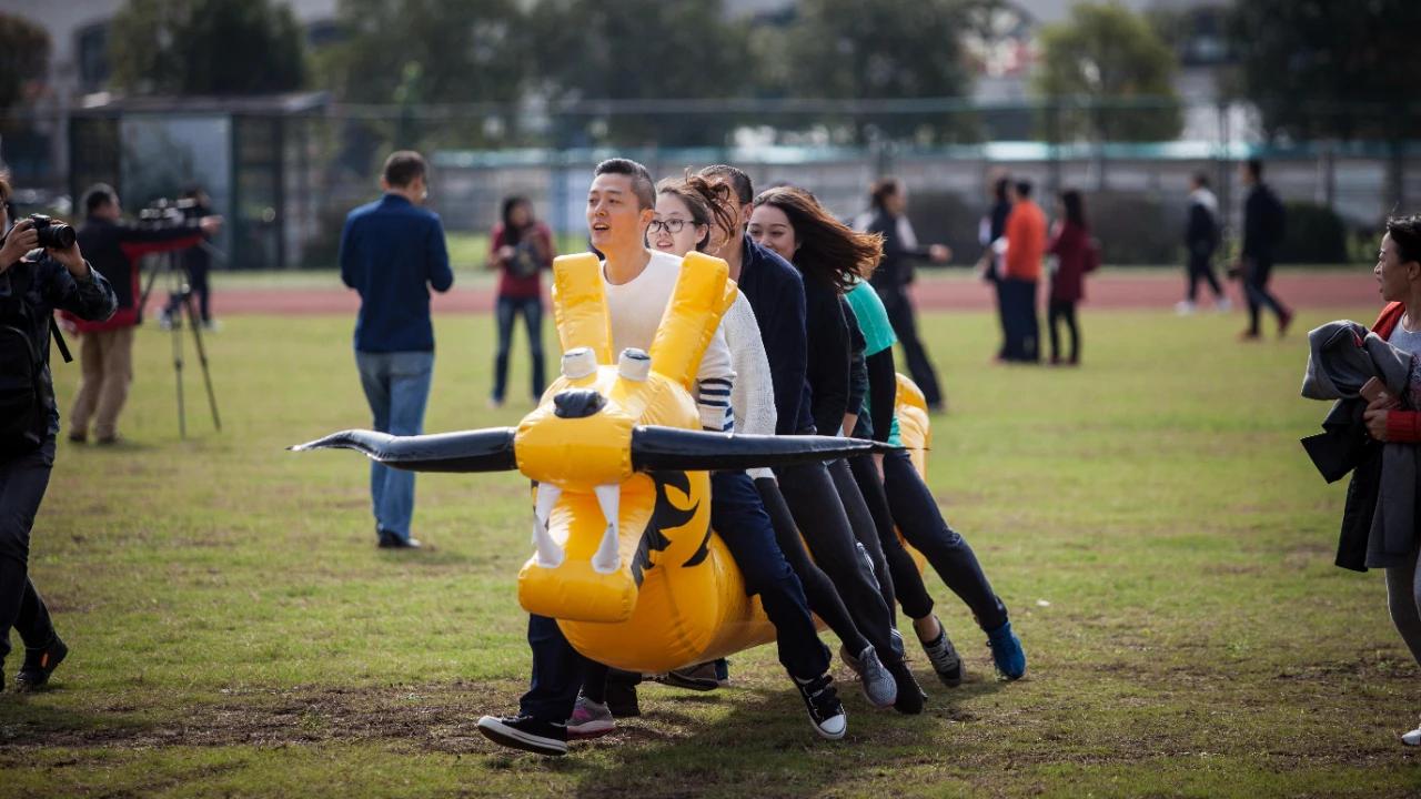 趣玩团建游戏,趣味团建游戏玩法