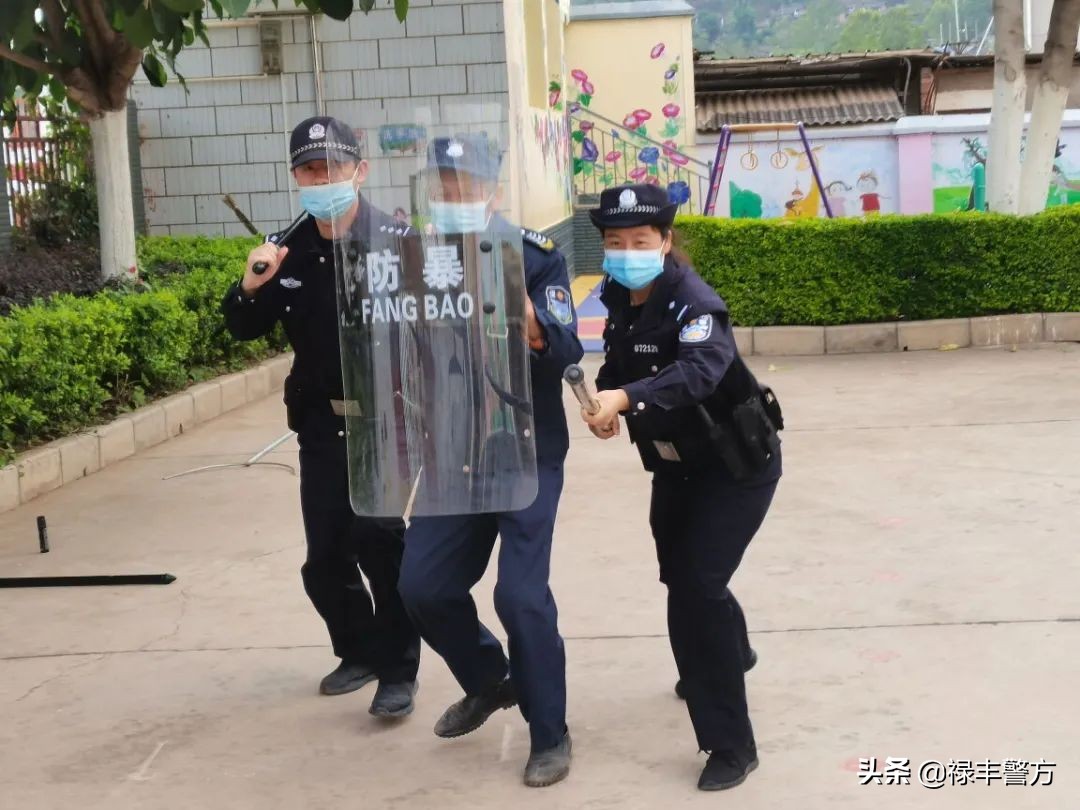 派出所反恐大练兵工作开展情况,卧龙岗派出所反恐大练兵