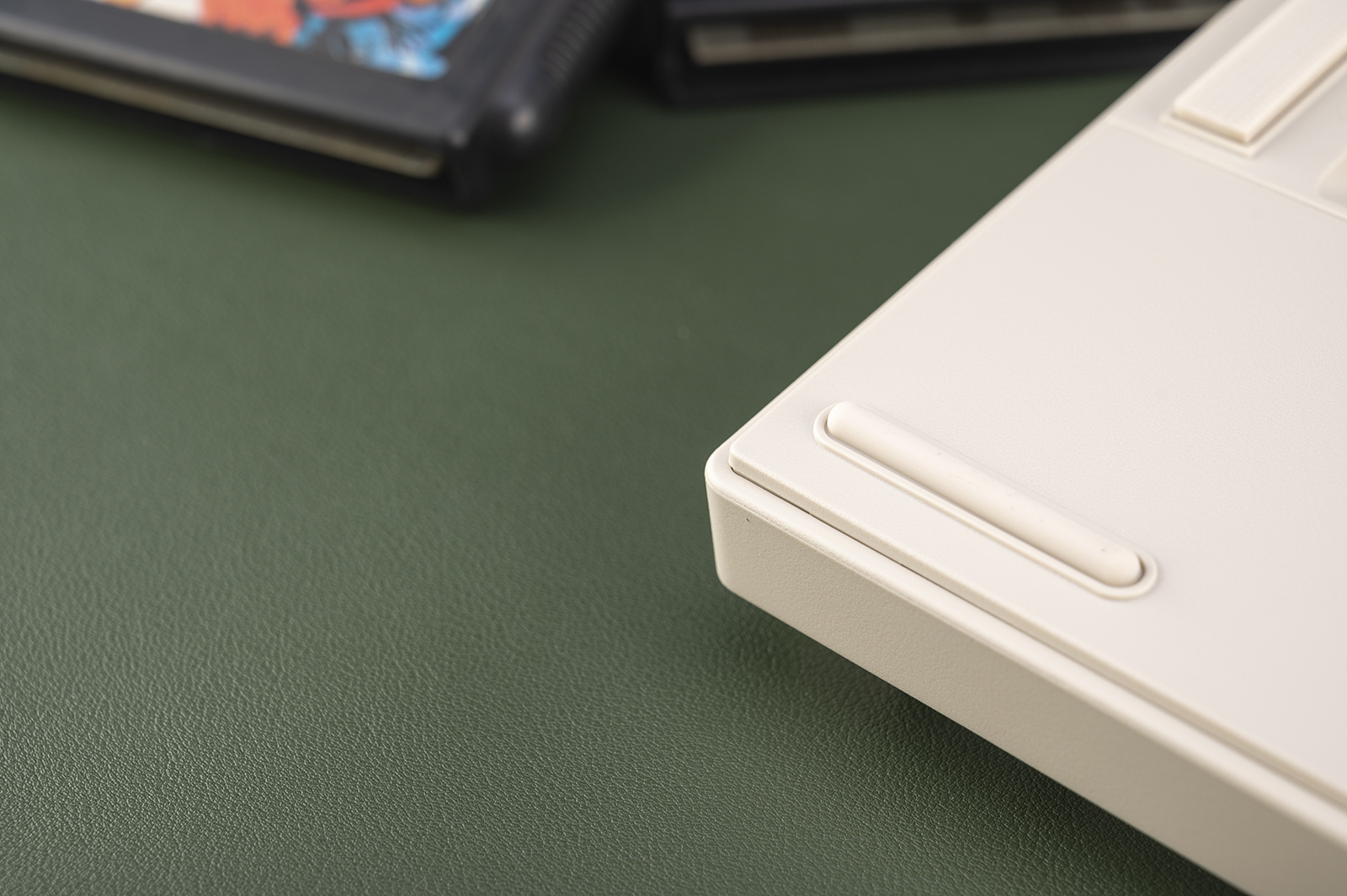 ikbc机械键盘w210女妖,勇于做减法