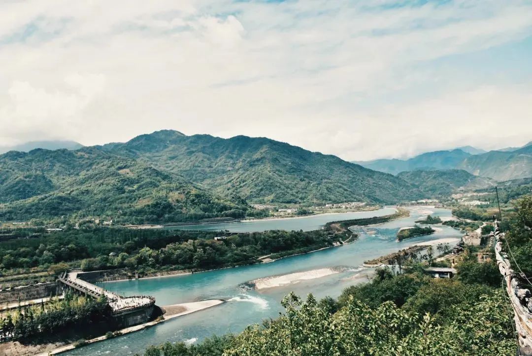四川现代全景,四川是中国的一个缩影