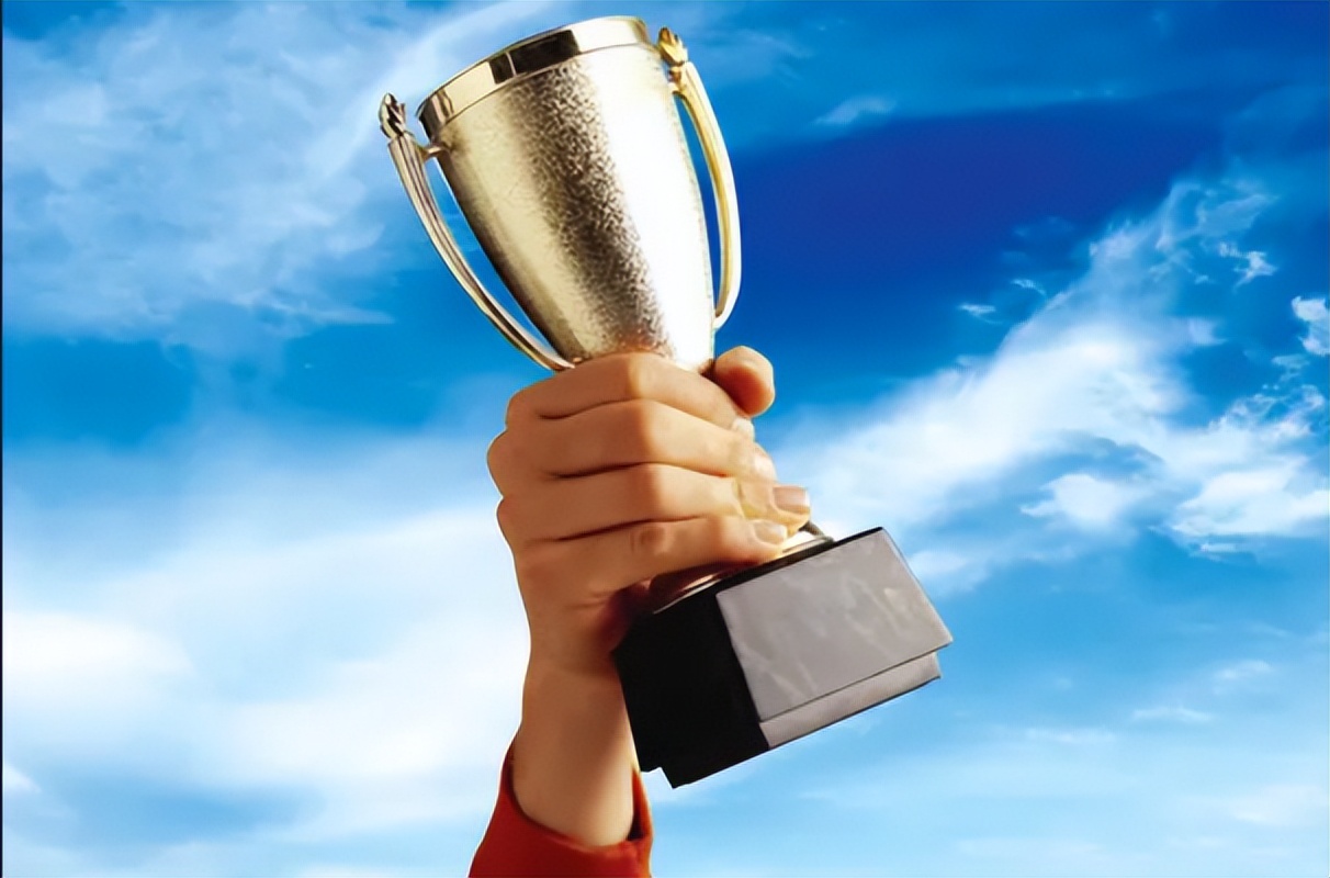 湖南小伙发现彩票,小伙利用彩票获利80亿