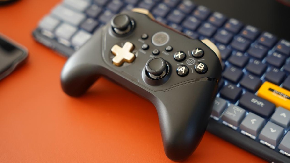 北通阿修罗二游戏手柄测评,无线北通阿修罗3s游戏手柄