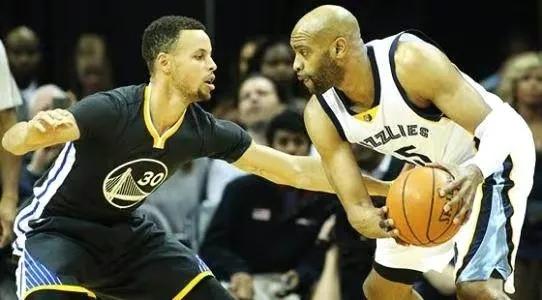 库里被低估纪录片多长,库里跌落神坛又重回巅峰的故事