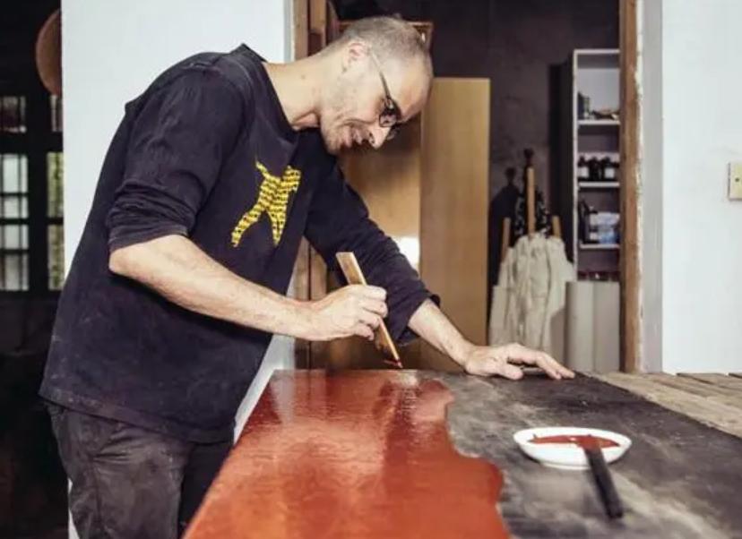 重庆法国大漆艺术家,一个法国富三代在重庆深山做漆