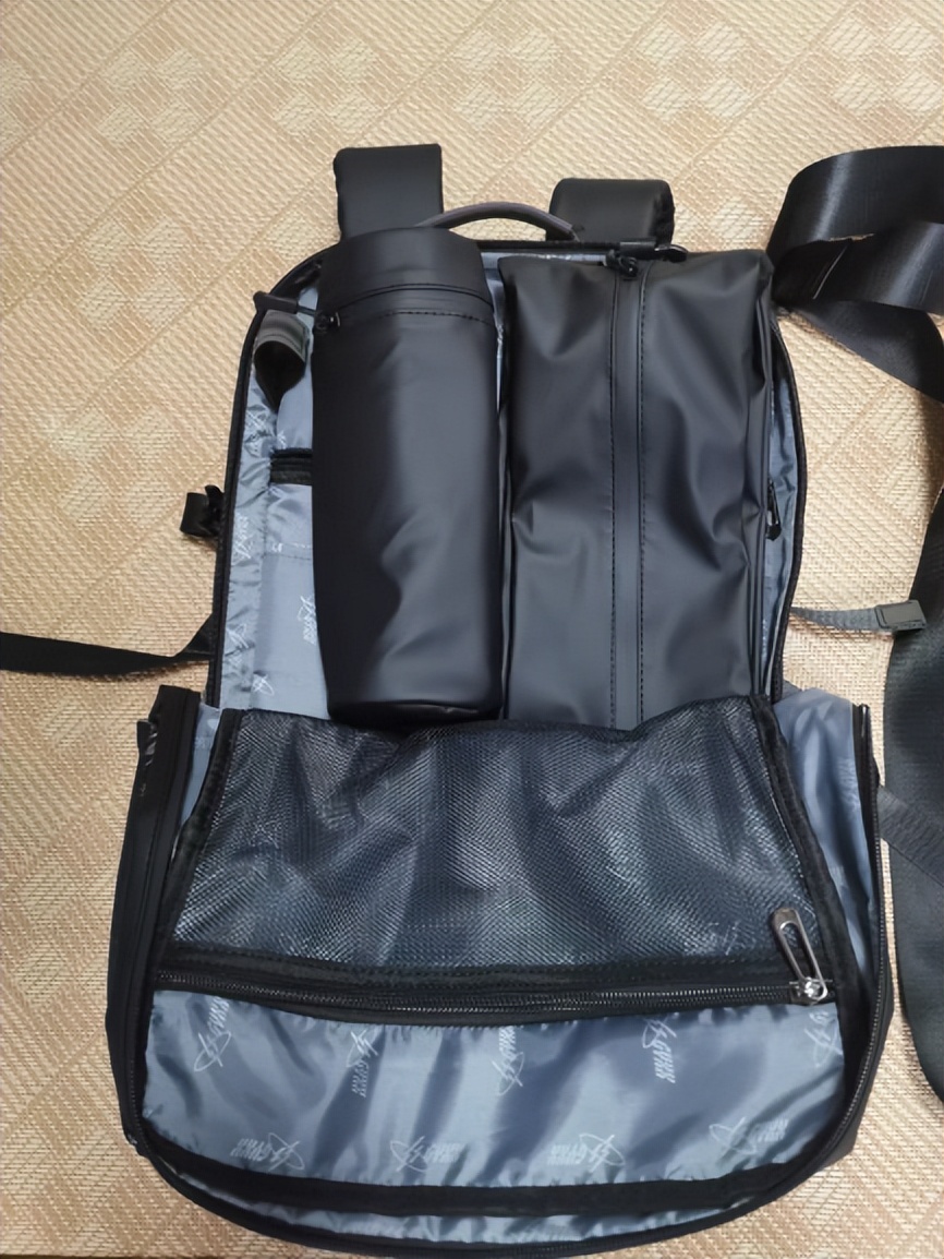 旅行背包推荐双肩背包,适合旅游的斜挎式背包推荐