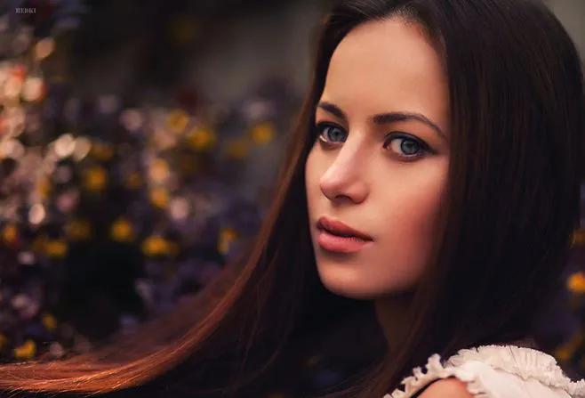 英国超模姬莉哈泽尔,英国超模姬丽哈泽尔视频