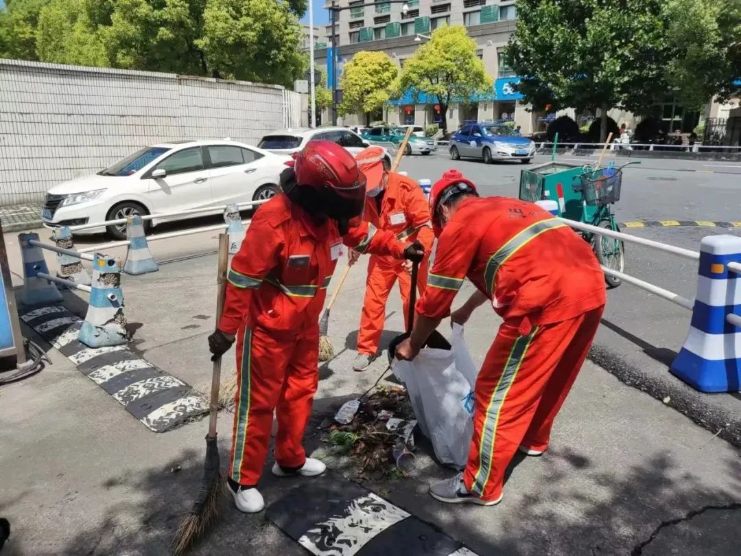 洗污渍、清死角、洗积尘……九堡颜值又刷新