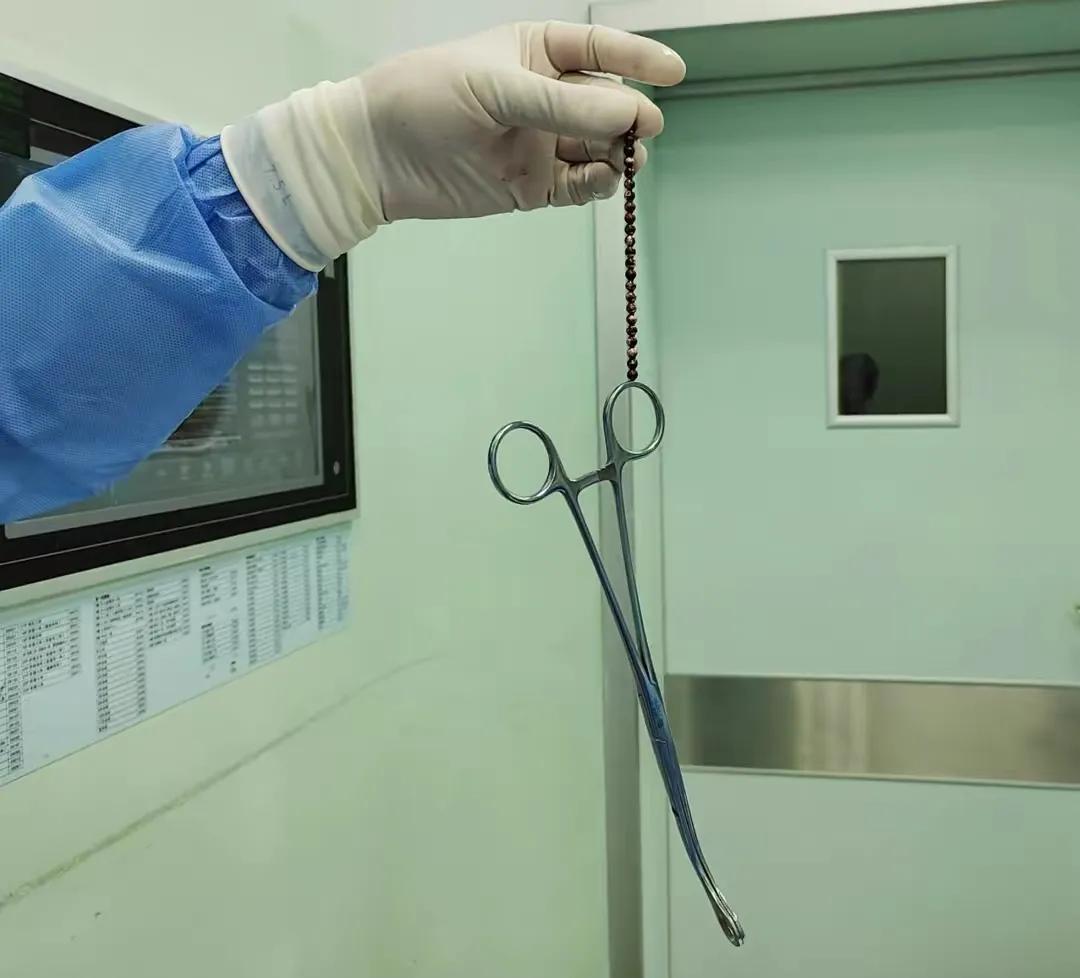 13岁男孩把1000颗磁力珠塞进管道,浙江14岁男孩体内取出19颗磁力珠